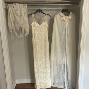 St. Tropez Cream Wedding Dress , Train, Shaw. Size 6